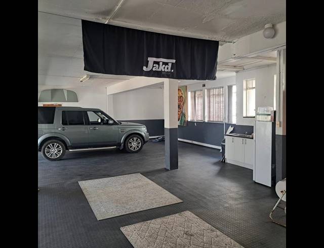 INDUSTRIAL PROPERTY TO RENT IN NEAVE INDUSTRIAL